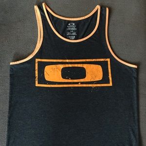 Oakley Men’s tank
